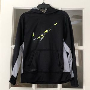 Boys Nike Therma Fit Hooded Sweatshirt